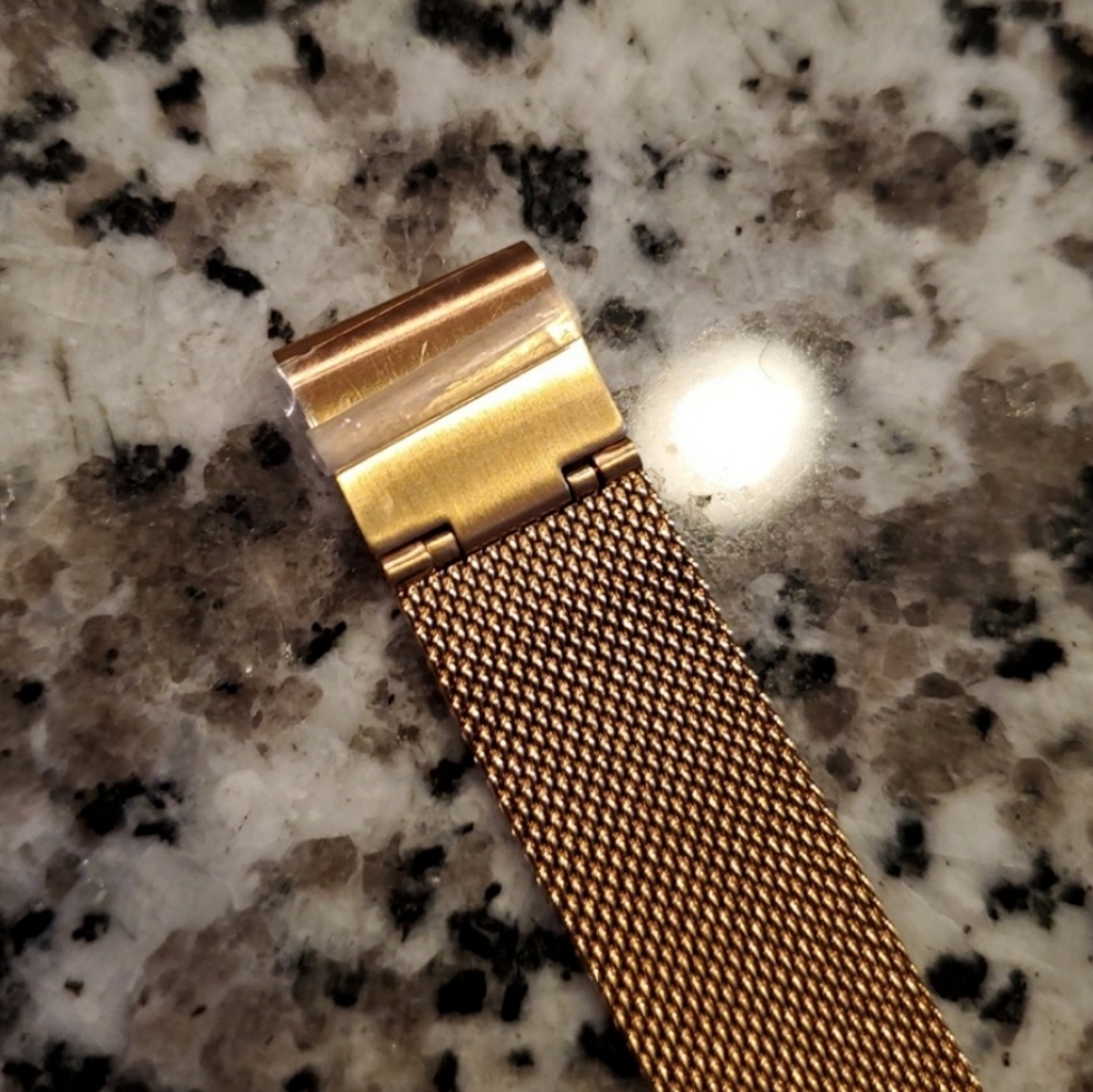 NWT Fossil watch! Rose gold - Picture 5 of 7